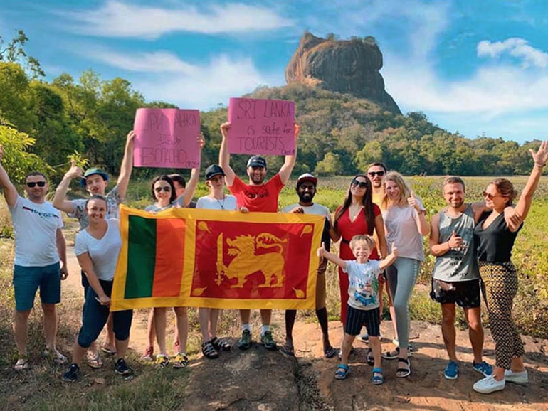 travelers at sri lanka 